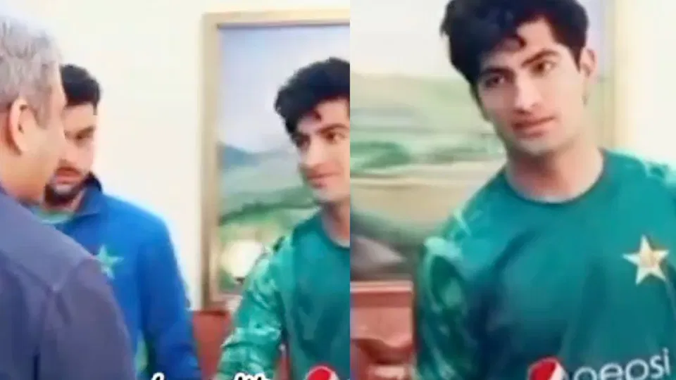 That Stare From Naseem Shah! news